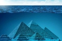 海底金字塔之谜