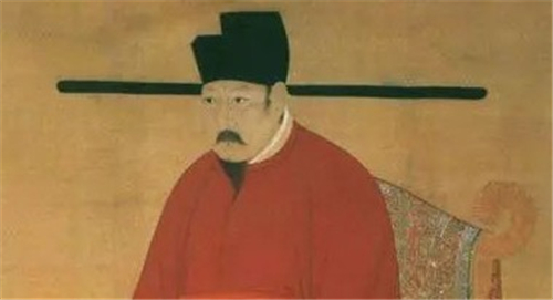 当了27年候补皇位继承人