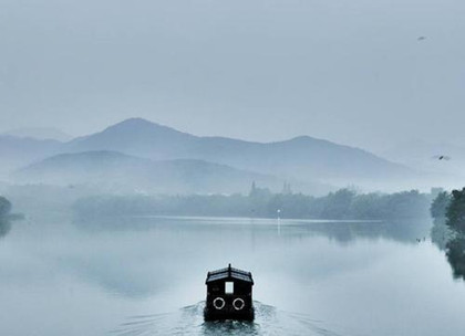 《踏莎行·候馆梅残》