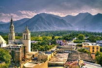 圣卢西亚山在哪