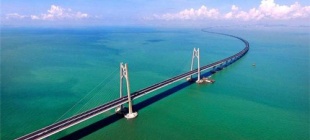 2009年12月15日：港珠澳大桥动工