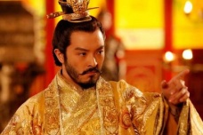 隋文帝晚期为何助佛反儒