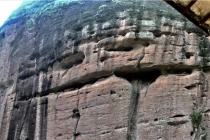 江西龙虎山悬棺有什么特点