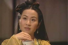 《再生缘》女扮男装的爱情故事