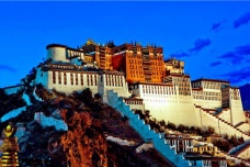 布达拉宫的整体结构