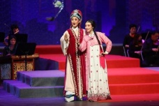 越剧《香妃》剧情简介与演出历史