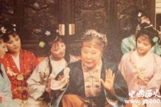 红楼梦贾母为何弃黛择钗