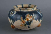 唐三彩的釉色特点是什么