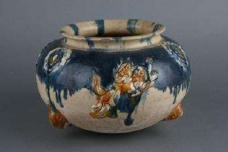 唐三彩的釉色特点是什么