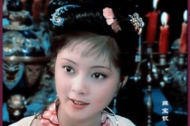 薛宝钗的人物生平