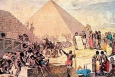 揭秘金字塔的建造方法