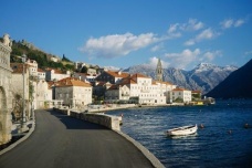 塞尔维亚和黑山是一个国家吗