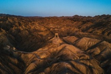 三危山位于哪里