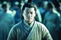 韩信起初在项羽的手下担任什么职位