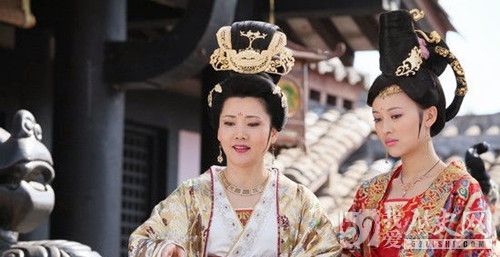 四位皇后分别都是谁_四位皇后的结局