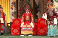 京剧台步：走出来的功夫