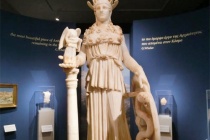 《雅典娜神像》的创作背景