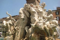 四河喷泉的雕刻含义