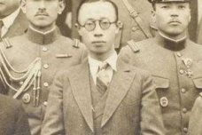 溥仪：故宫里那把龙椅可不好坐