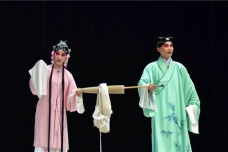 《拜月亭》的爱情故事