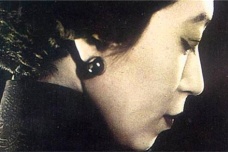 张爱玲绝美经典10句 对感情描述的一针见血