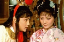 薛宝钗一家为什么住在贾家