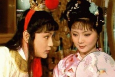 薛宝钗一家为什么住在贾家