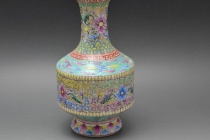 最贵的乾隆年制粉彩瓷器