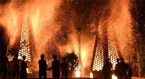 中秋节民俗：烧塔