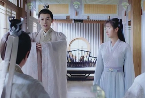 昊辰当众求亲被璇玑拒绝