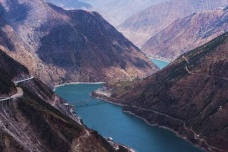 澜沧江发源于哪里