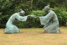 梁鸿与孟光举案齐眉的爱情故事