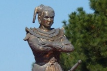 雍籍牙是什么人