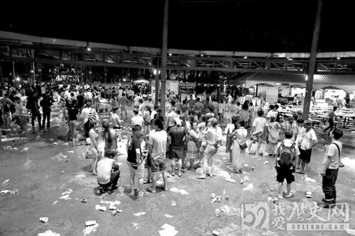 台湾新北粉尘爆炸致498人受伤